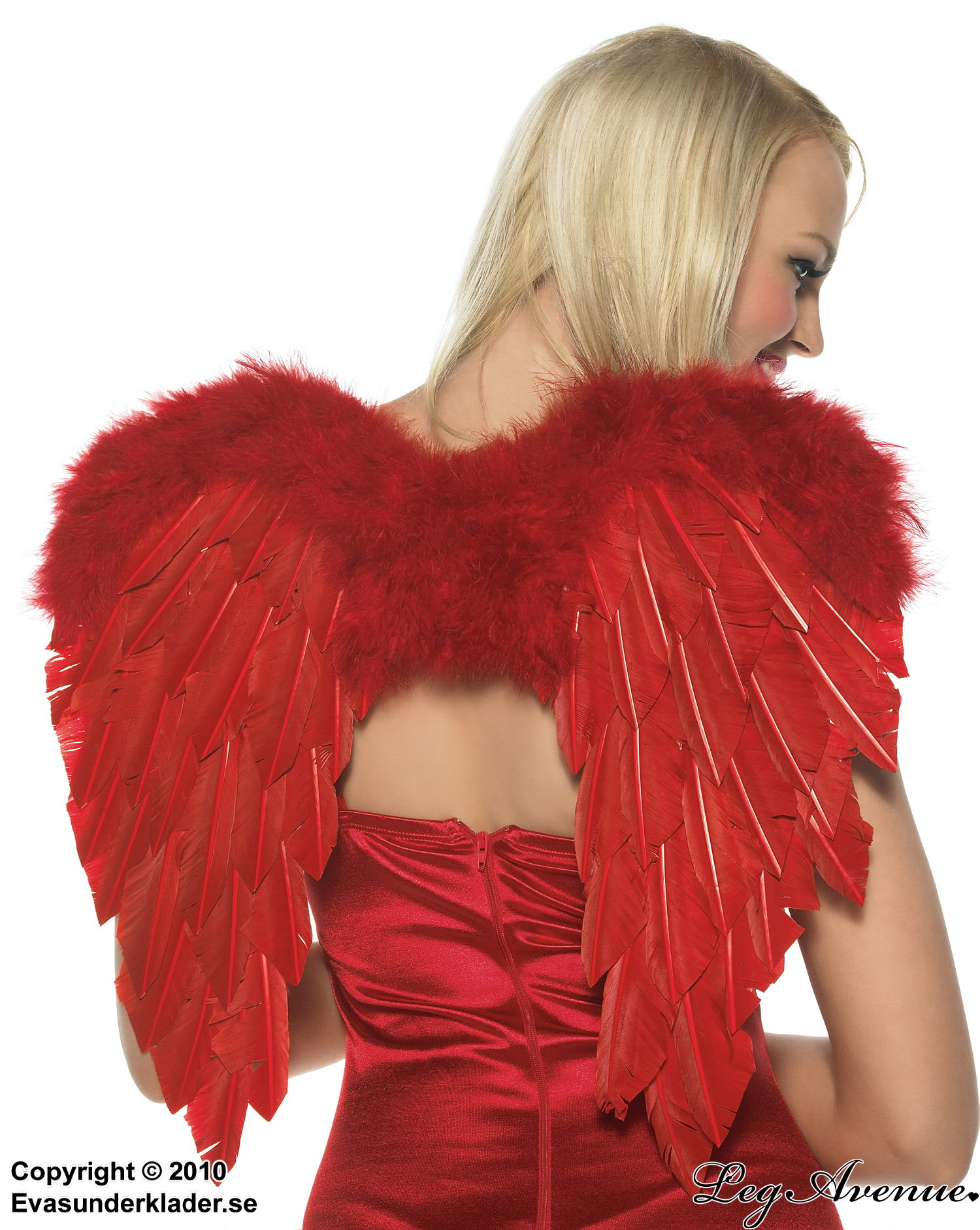 Cupid, maskeradset med vingar och fuskpäls